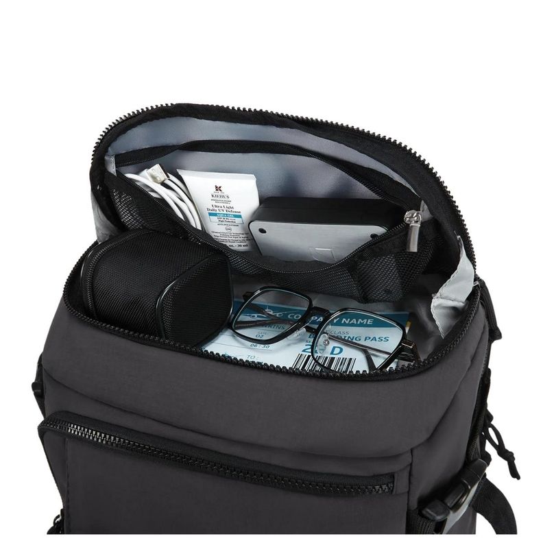 Bagsmart Mochila de Viaje Blast Mediana 38L para Notebook 15.6" - Negro-5