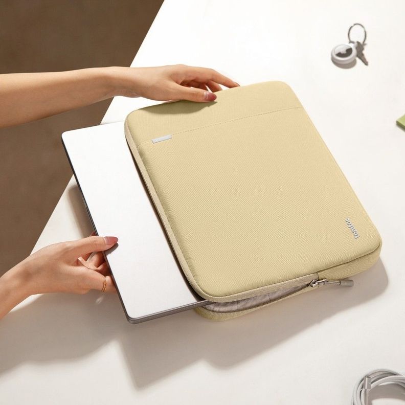 Tomtoc Funda A13 Protección 360° para 14" Macbook Pro - Amarillo-6