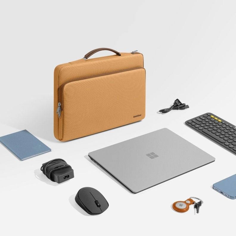 Tomtoc Maletín A14 para Notebook / Macbook 15,6" - Naranja-2