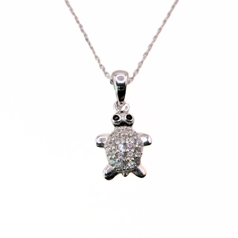 Collar con una Tortuga de 10mm con Circones de Plata 925
