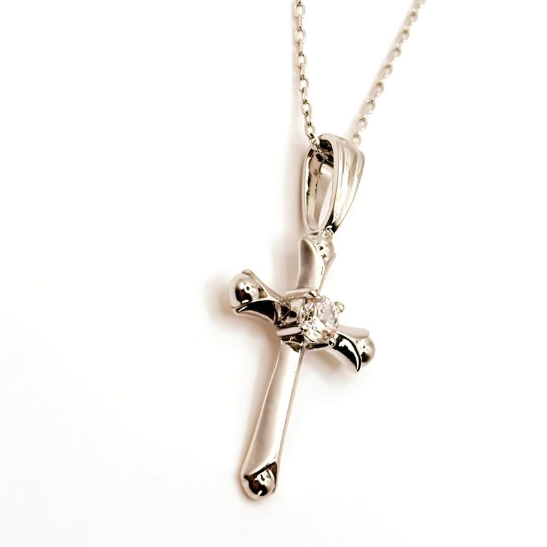 Collar Religioso con una Cruz de 20mm con un Circon de Plata 925