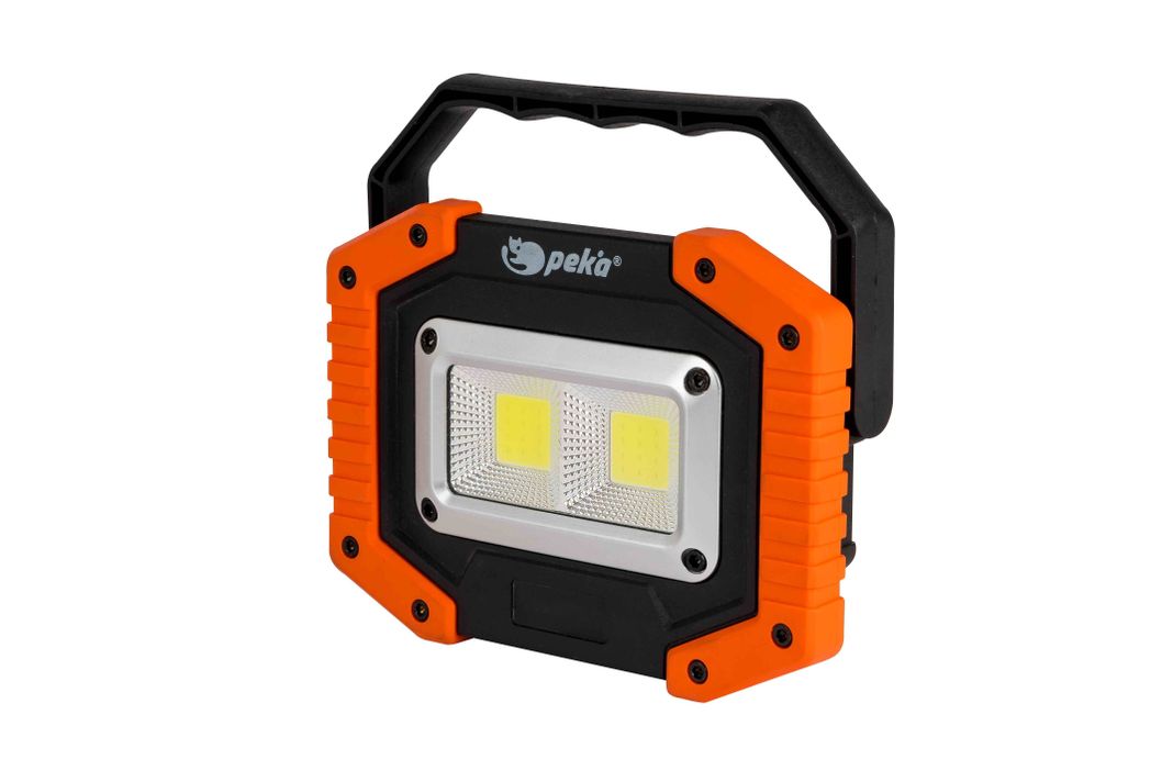 Linterna Led recargable con alimentación dual-2