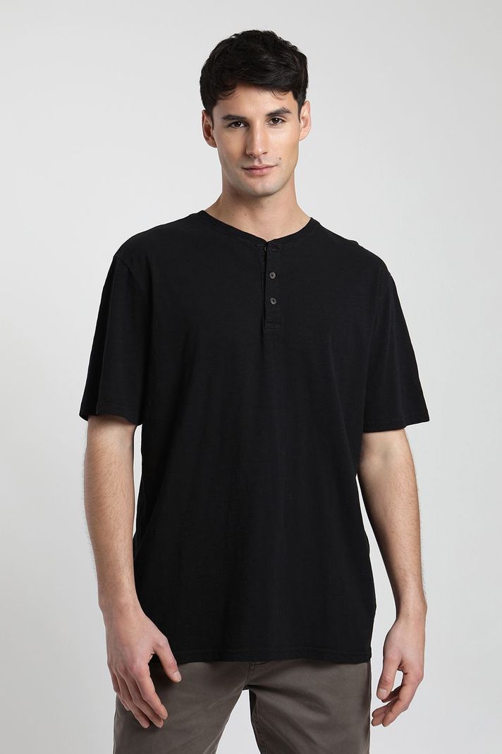 Polera manga corta hombre Mao negro  -0