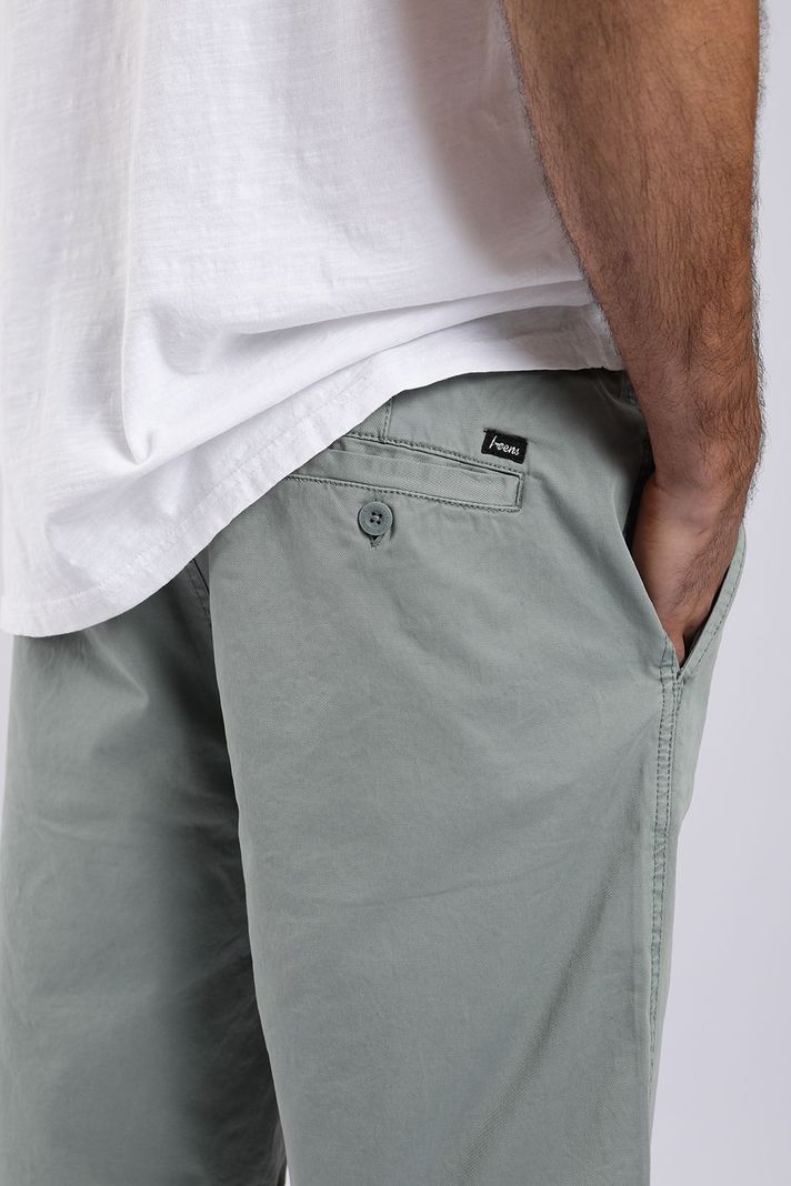 Short hombre classic petróleo -1