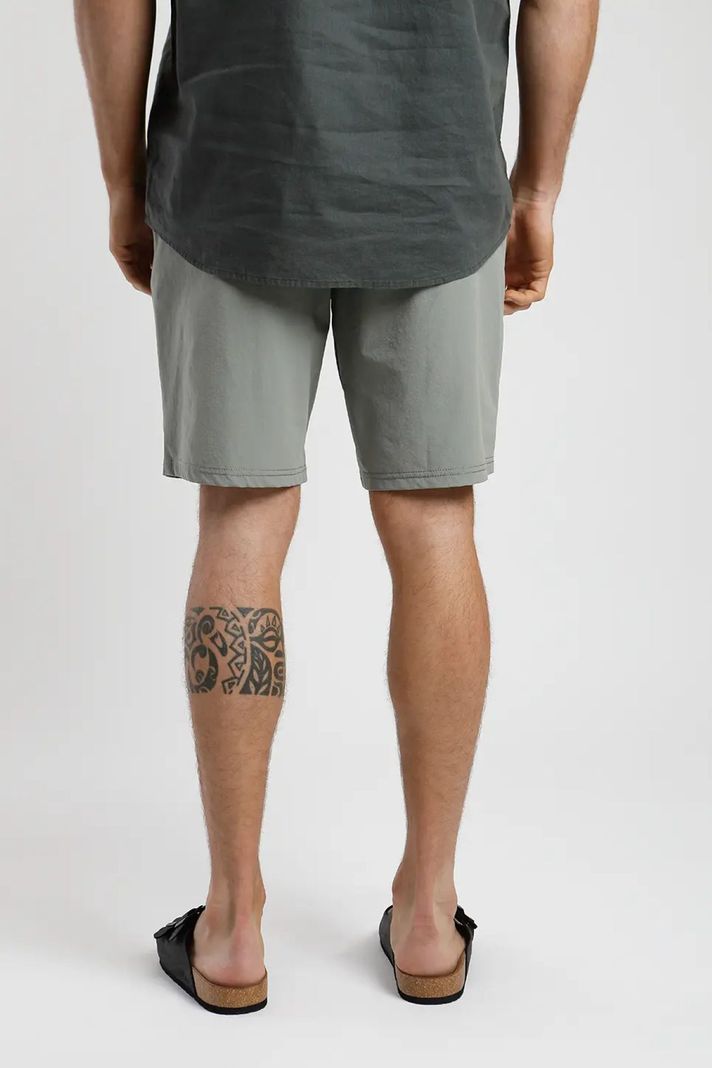 Short hombre Performance gris -2