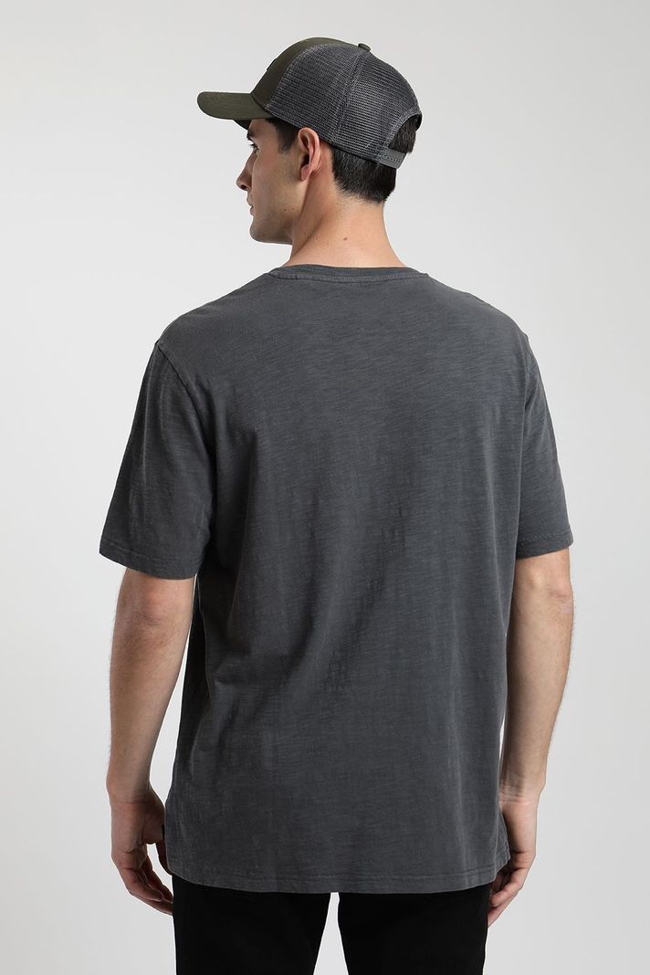Polera manga corta hombre Mao grafito  -1