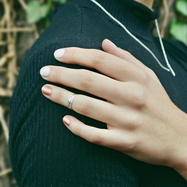 Anillo Midi Ajustable Pluma-1