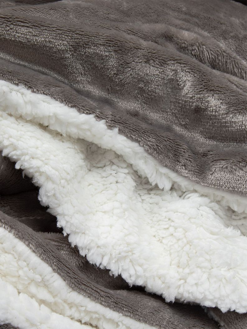 Manta Sherpa Polar Franela Gris 1,5 Plazas / Frazada Gris Relan-1