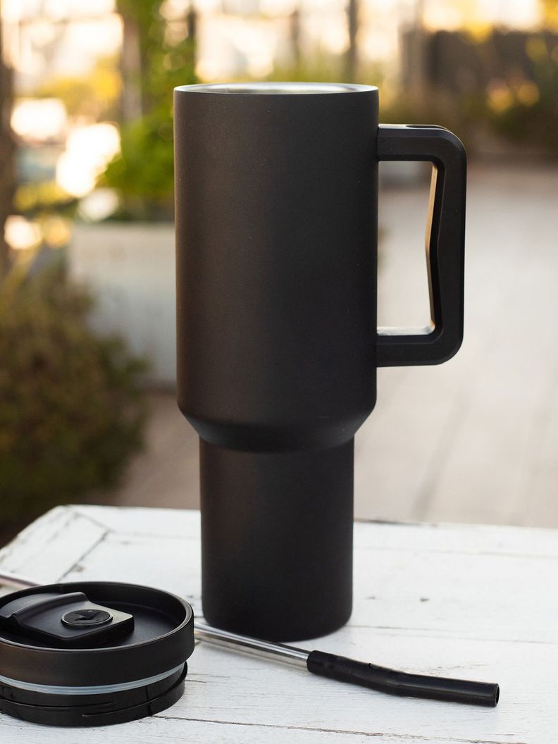 Mug Vaso Térmico Quencher 1,2lts con Bombilla Negro-1