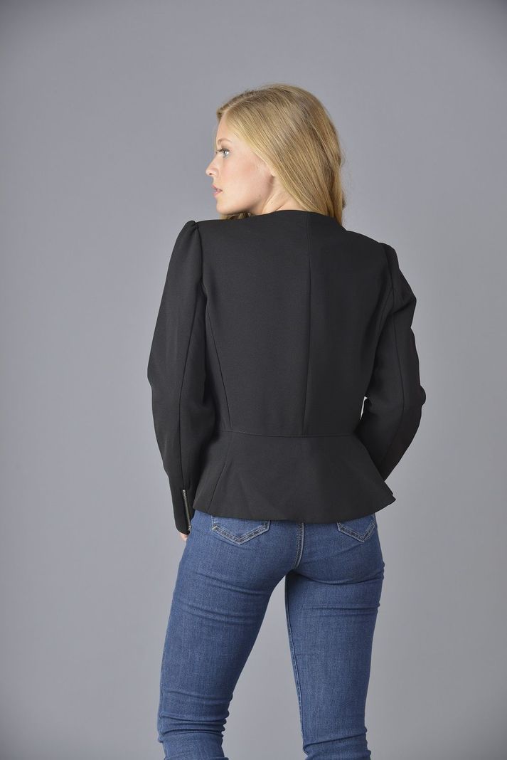 Blazer con cierre negro-1