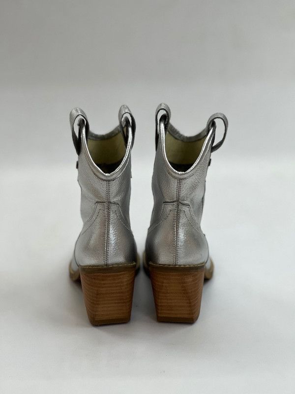 Botin Agata Plateado Exotica-3