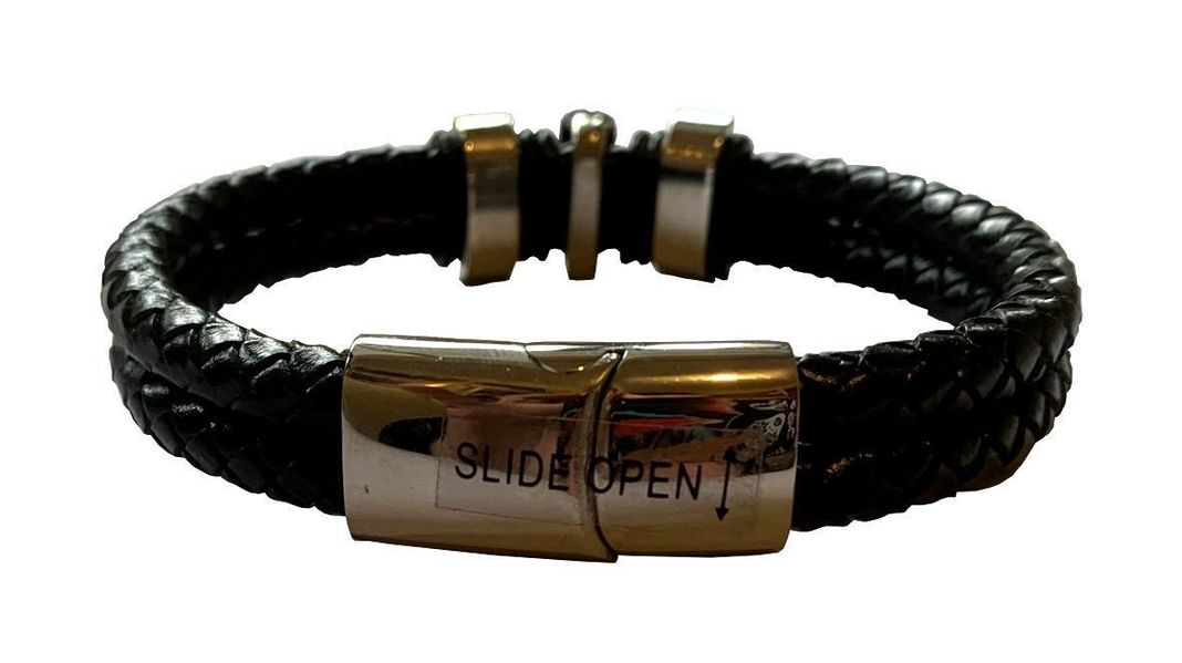 Pulsera de EcoCuero trenzada calavera Hard Rock-1