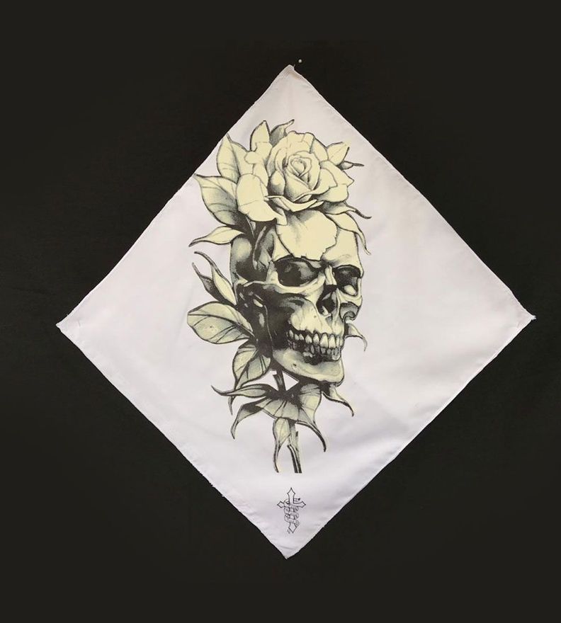 Bandana Blanca Estampada Calavera Flor-1