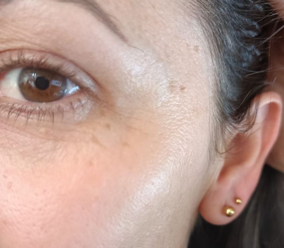 Pendientes esferas hipoalergénicos de 4mm chapados en oro 14kl-1