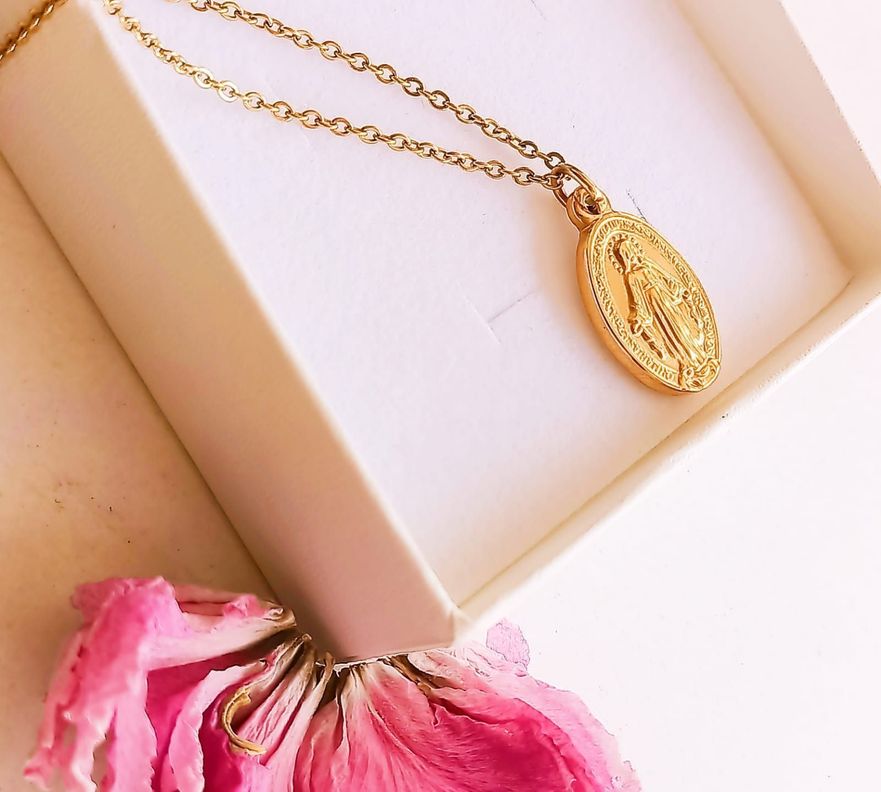 Cadena Colgante Virgen Maria Amor Religión Acero enchapado en oro 18kl Moneda Love-5