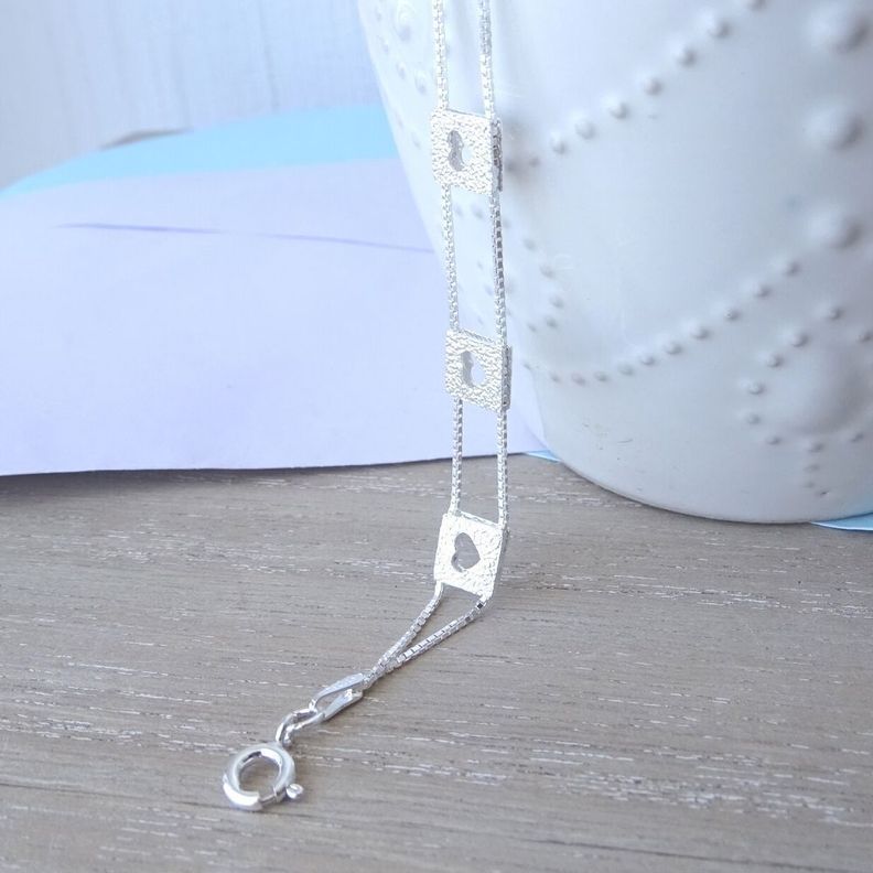 Pulsera de Plata Love de Corazones - Mabelita-2