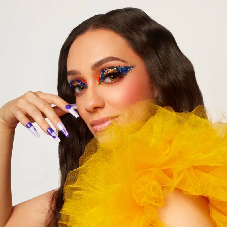 Paleta de Sombras "The Every Day" Rosy McMichael x Beauty Creations-3