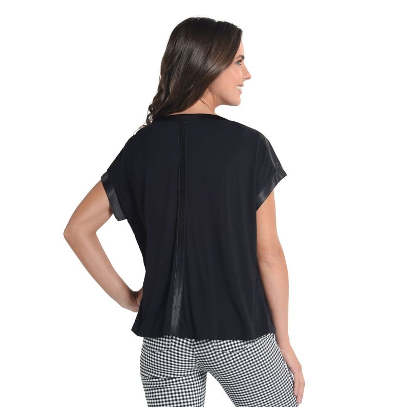 Polera Diseño Holgado Manga Corta Negra Caffarena-2