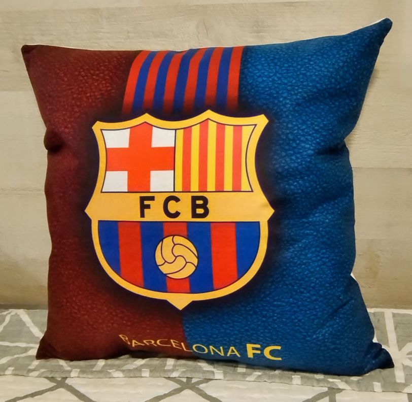 Cojín Felpa 45x45 cm De Barcelona España Extra Suave -1