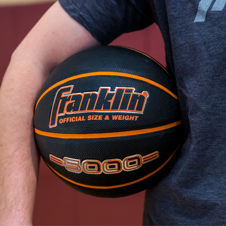 Balón Basketball 5000 Negro Naranja Tamaño 7-5