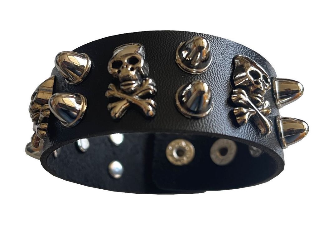 Pulsera Cuero Bullet y Calaveras-0