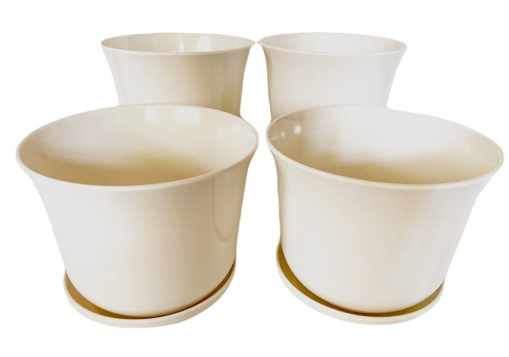 SET DE 4 MACETA BIO CURVOS NEGRO C/PLATO 16,5X13
