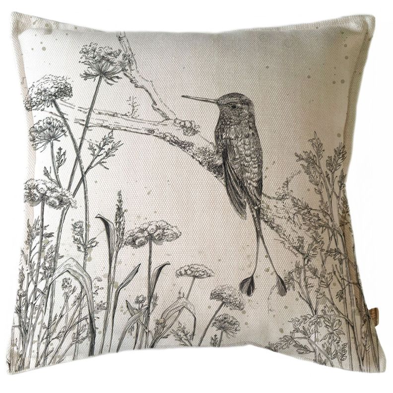 FUNDA COJIN MARISA COLIBRI COLA DE RAQUETA 45X45 Diseno 1