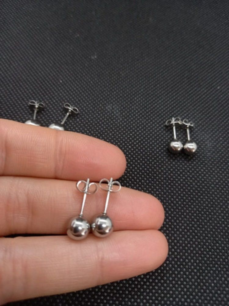 Pendientes Esferas plateadas de 6mm hipoalergénicos-2