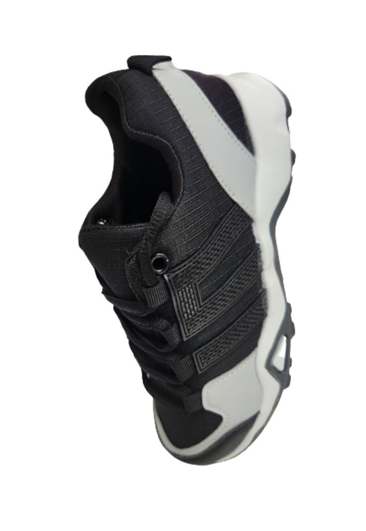 Zapatilla Outdoor Niño Negro Gris-2