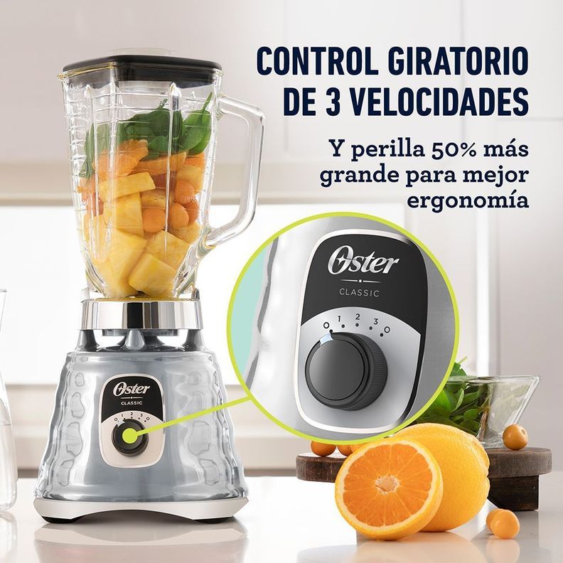 Licuadora clásica Oster® cromo con perilla ergonómica de 3 velocidades BLST4655-5