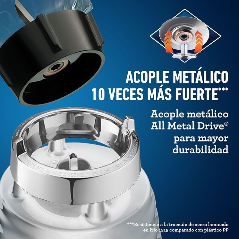 Licuadora clásica Oster® cromo con perilla ergonómica de 3 velocidades BLST4655-3