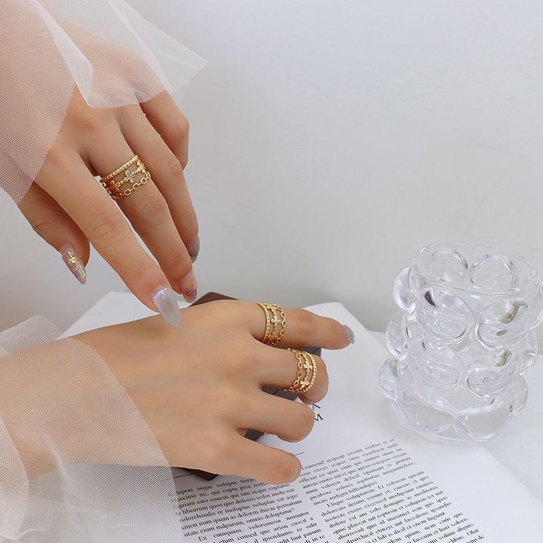 Anillo Baño Oro Amarillo 18 Kilates Trébol Cadena Ajustable-1