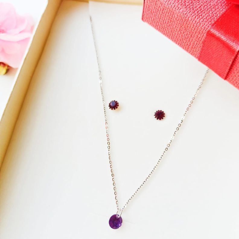 Collar y dije Punto Luz Zirconio Violeta Plata fina ley S925-1