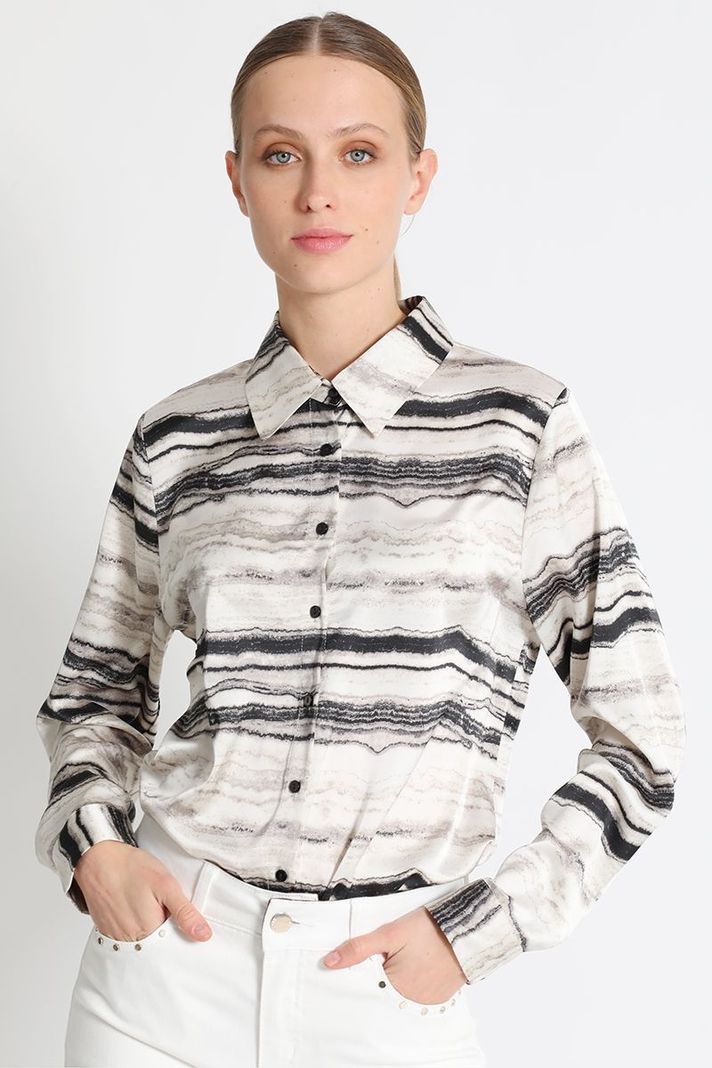 Blusa Camisera Estampado Beige Liola