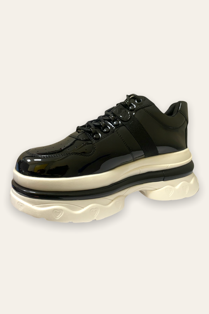Zapatillas con plataforma Monster estilo charol -1