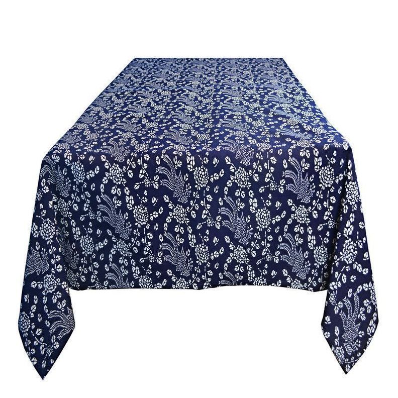 Mantel Cuadrado flores blancas fondo azul 150 cm x 150 cm-2
