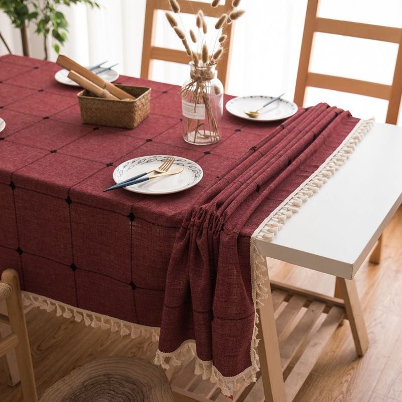Mantel Rectangular Burdeo Bordado con Borlas-4