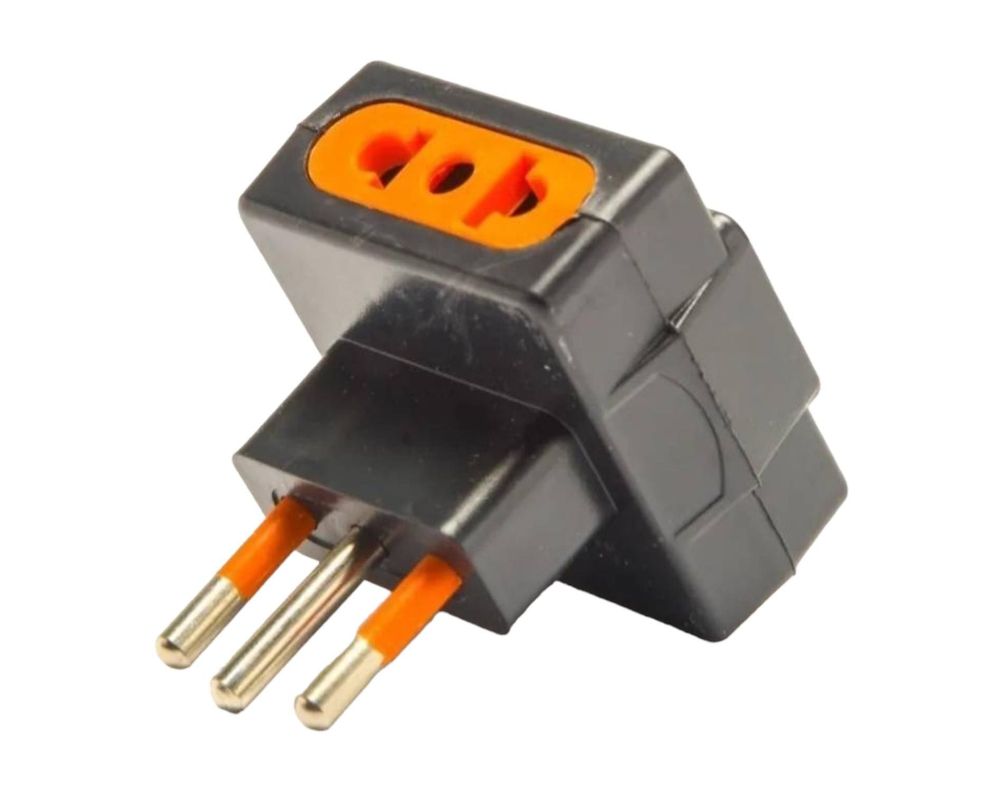 ENCHUFE TRIPLE NEGRO 10 A  MAX. 1500W-0