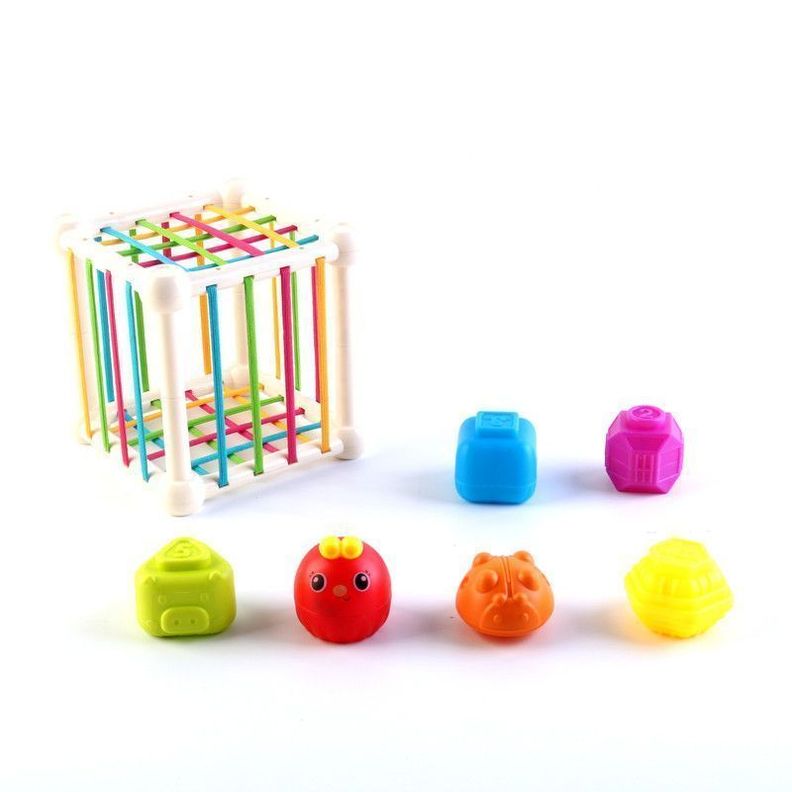 CAJA CON FIGURAS APILABLES-0