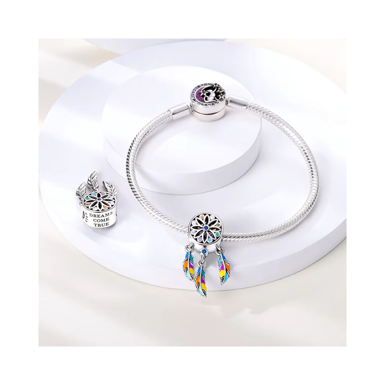 Charm Circular con Circones y Alas Colgantes-1