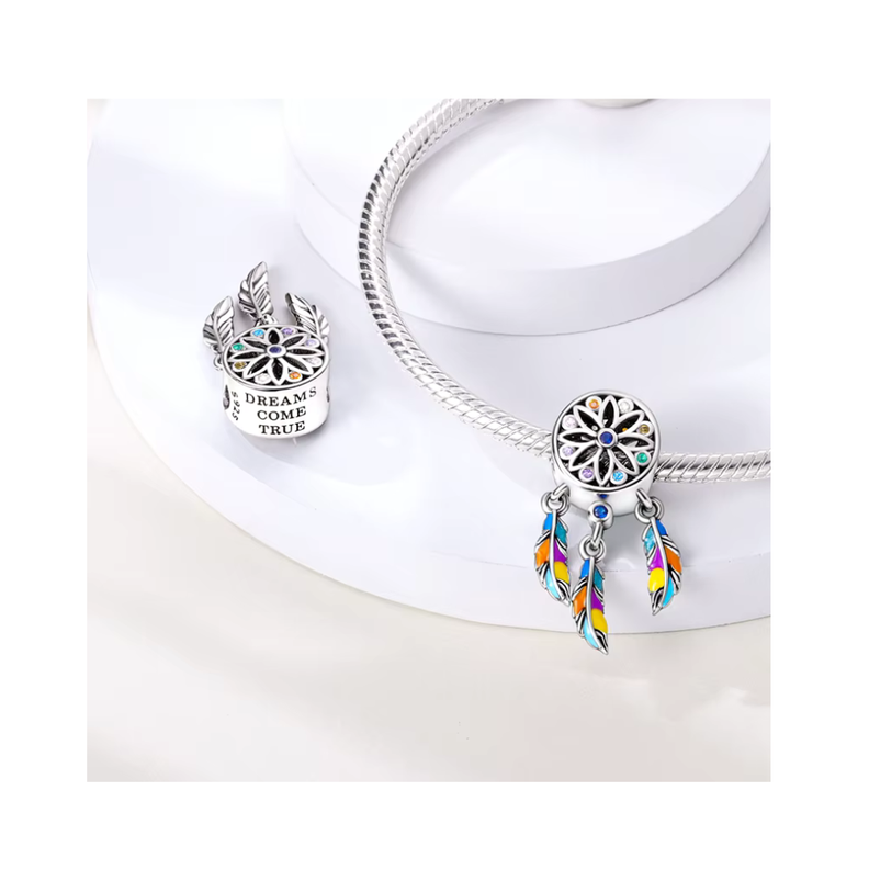 Charm Circular con Circones y Alas Colgantes-2