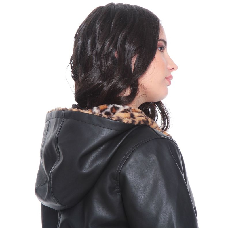 Chaqueta Manga Larga Ecocuero Con Capucha En Animal Print-9