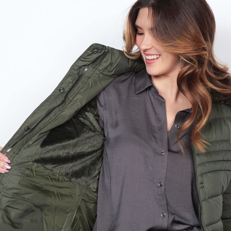 Parka Manga Larga Con Piel En Capucha Y Bolsillos Con Cierre-6