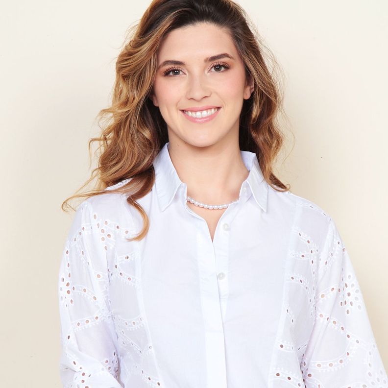Blusa Abotonada Manga Larga Schiffli-1
