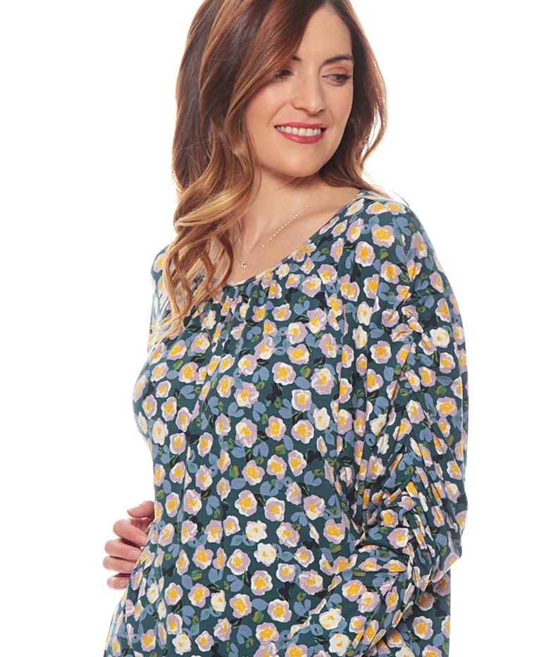 Polera Manga Larga Estampada Escote Redondo-3