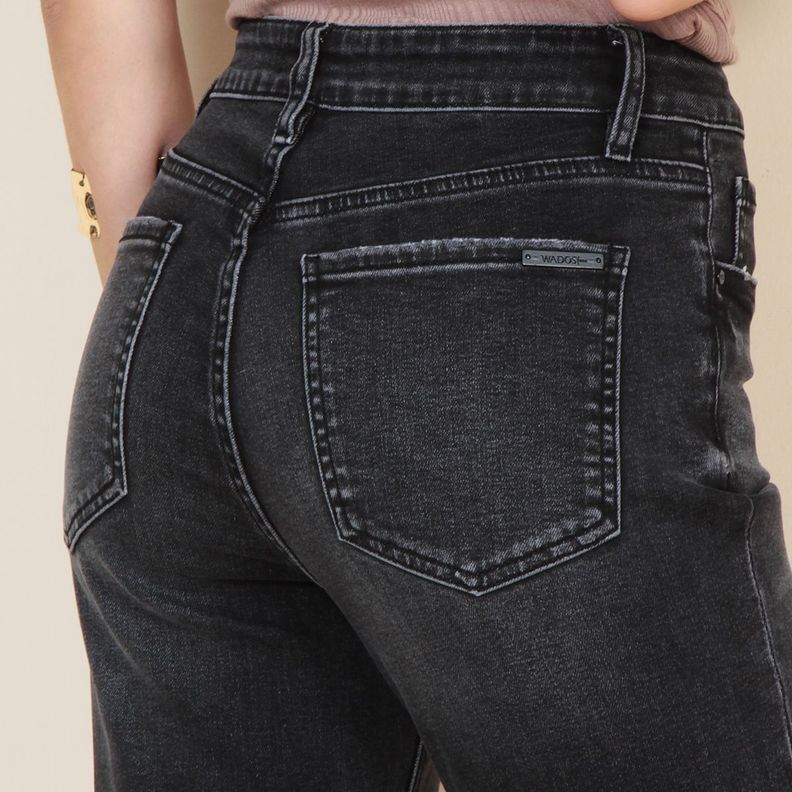 Jeans Recto Tiro Alto 1 Boton Pretina Basica-5