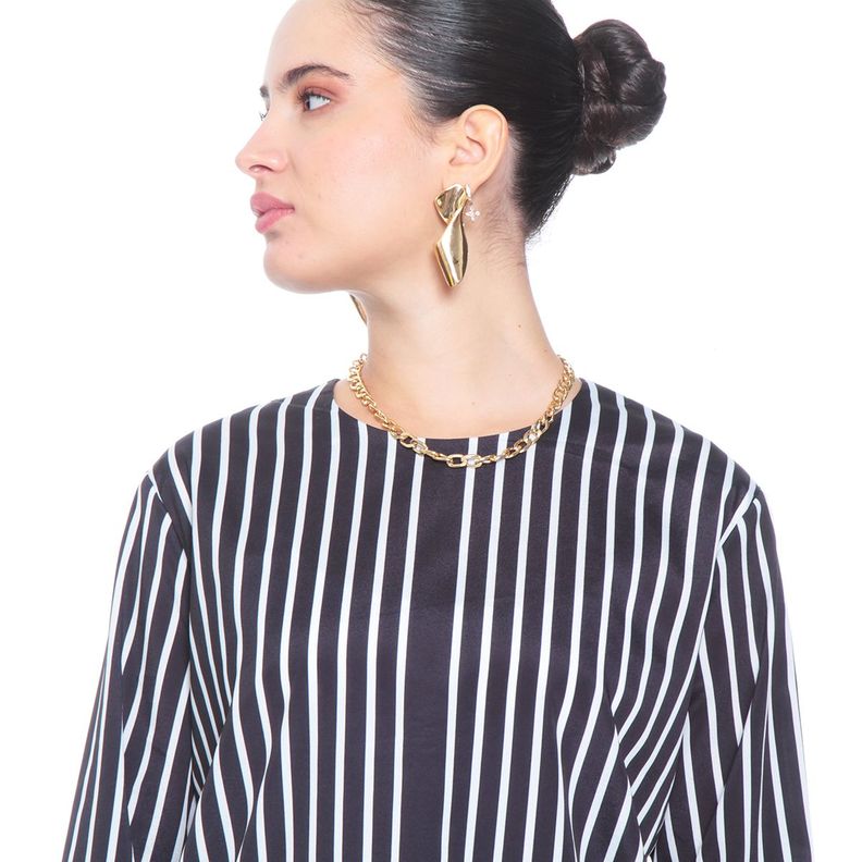 Blusa Manga Larga Listada Escote Redondo-3