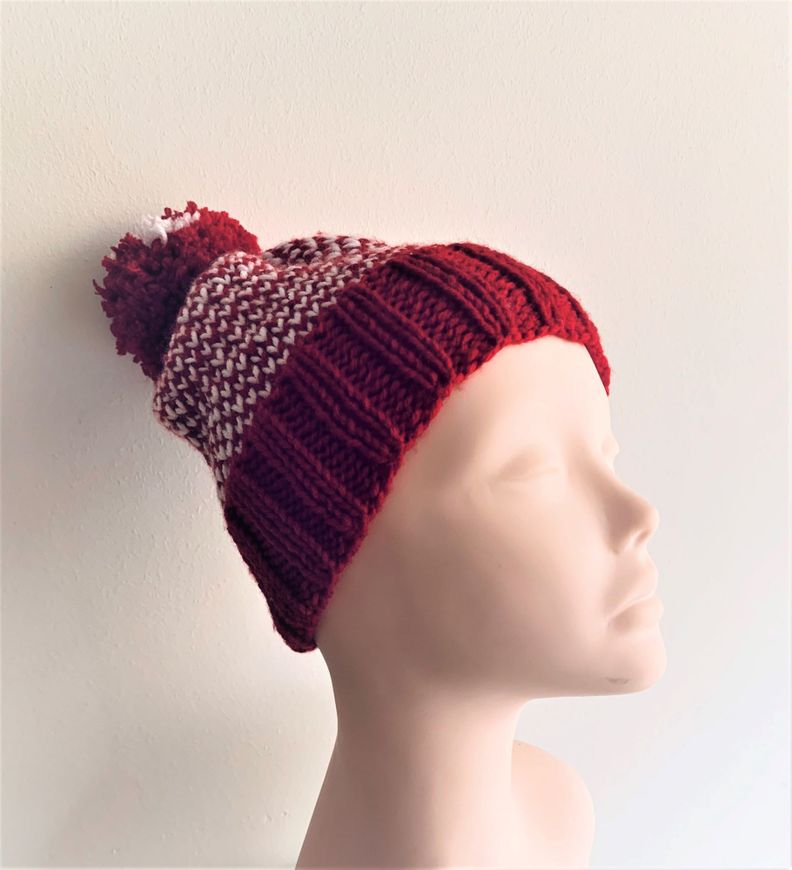gorro de lana tejido a mano con pompón-0