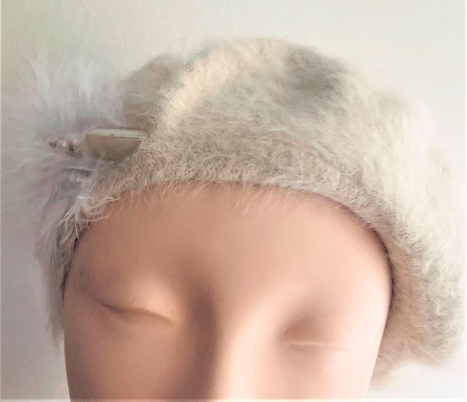 boina de mujer bordada a mano diseño exclusivo-0