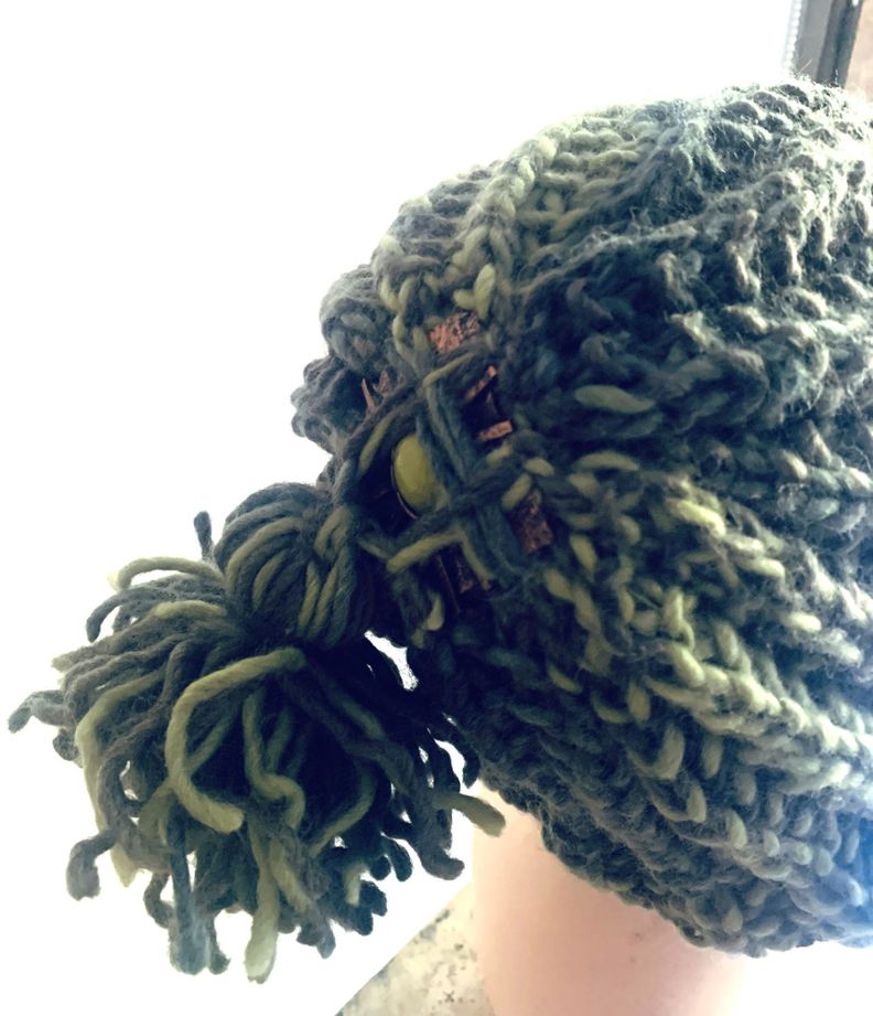 gorro de lana con pompón hecho a mano diseño exclusivo-1